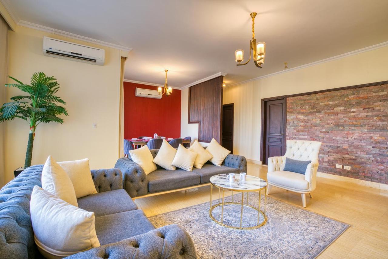 The Suites Near Auc By Elegant 카이로 외부 사진